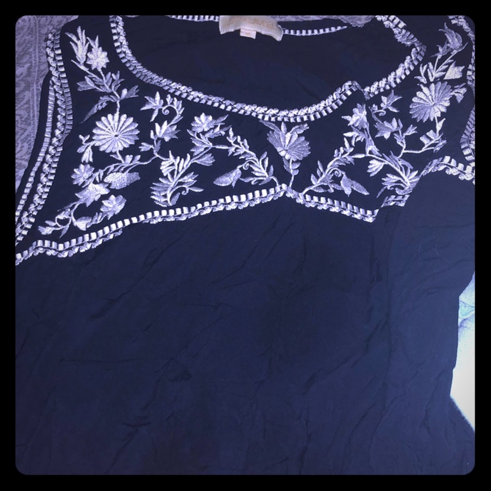 Embroidered shirt color blue